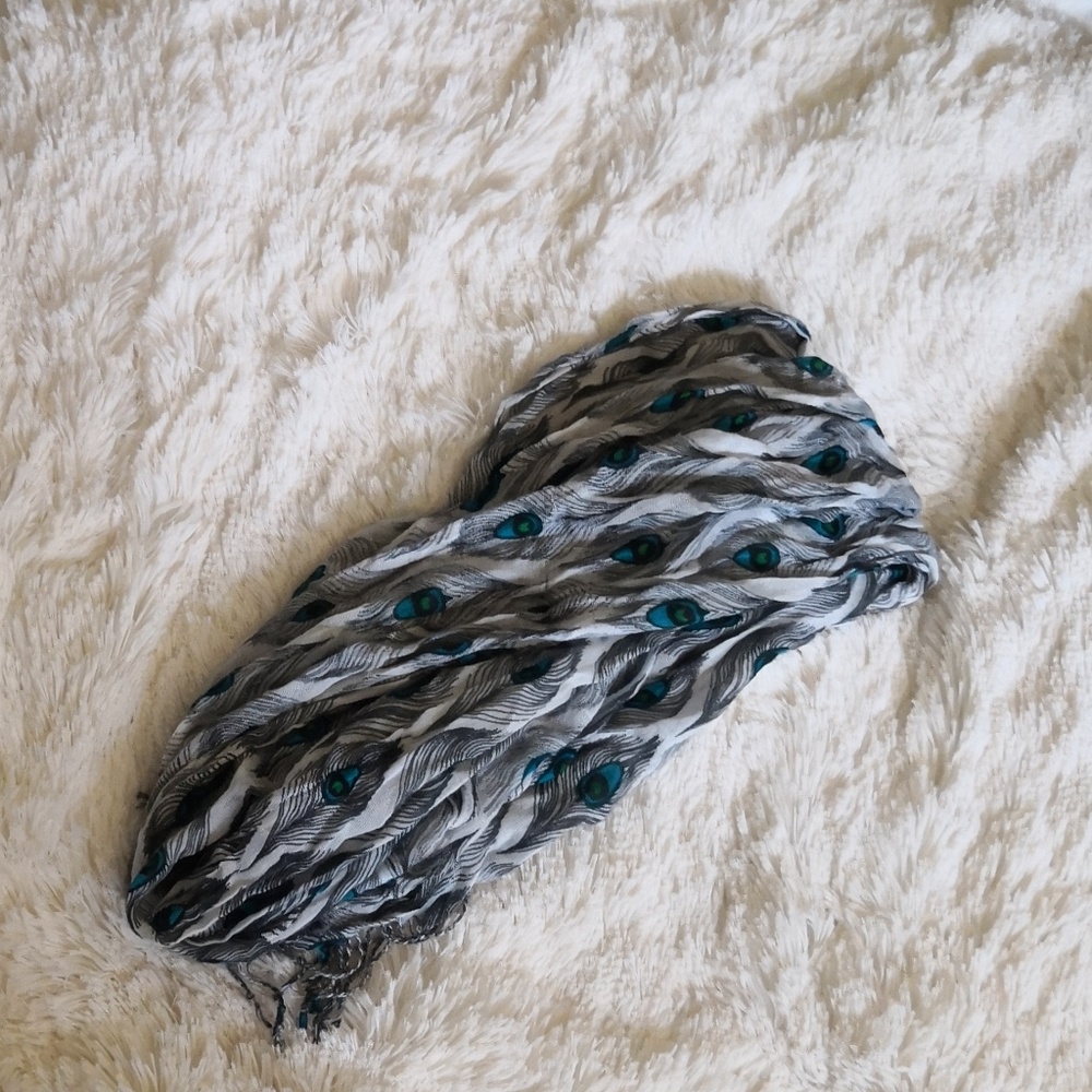 Peacock pattern scarf